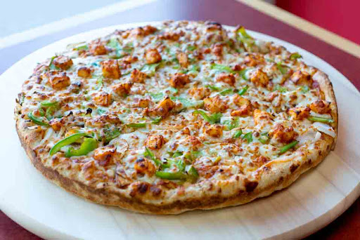 Shahi Paneer Pizza